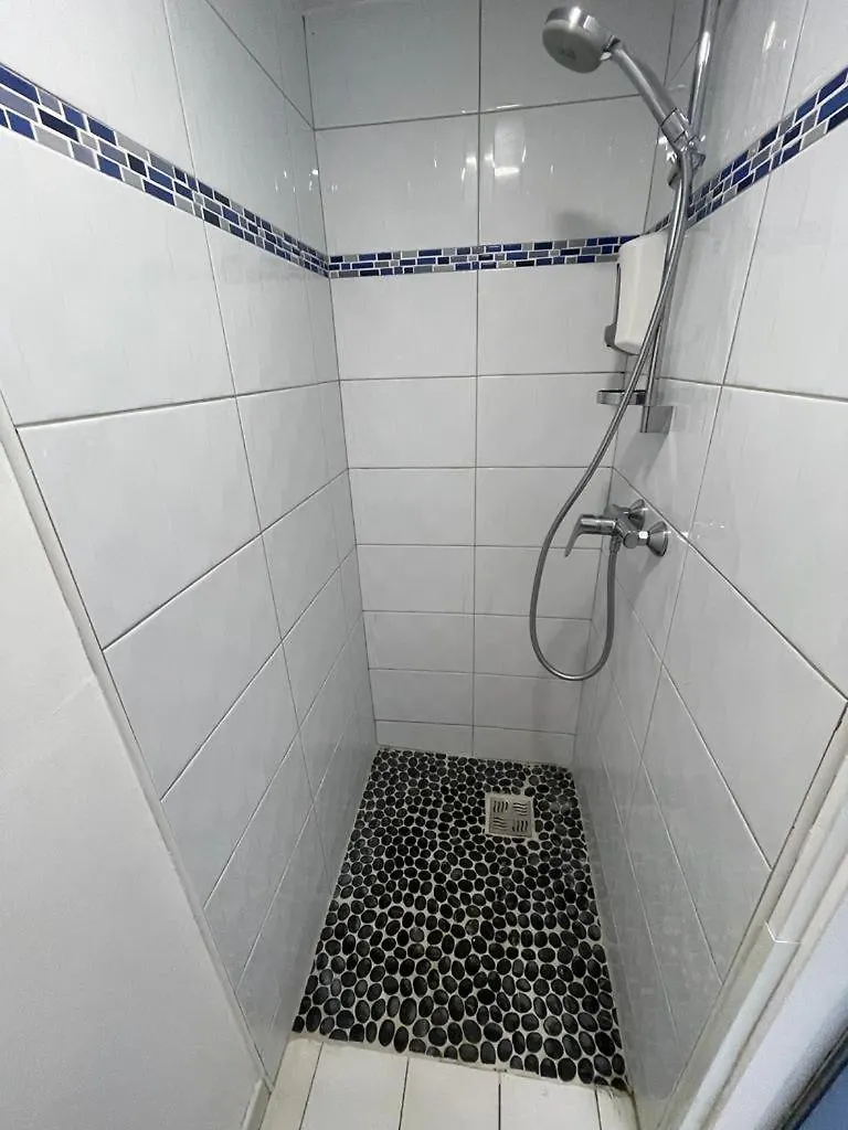 Ti Studio Coquet Vue Mer 180 Degres Face Diamant, Piscine De Standing Le Diamant Martinique