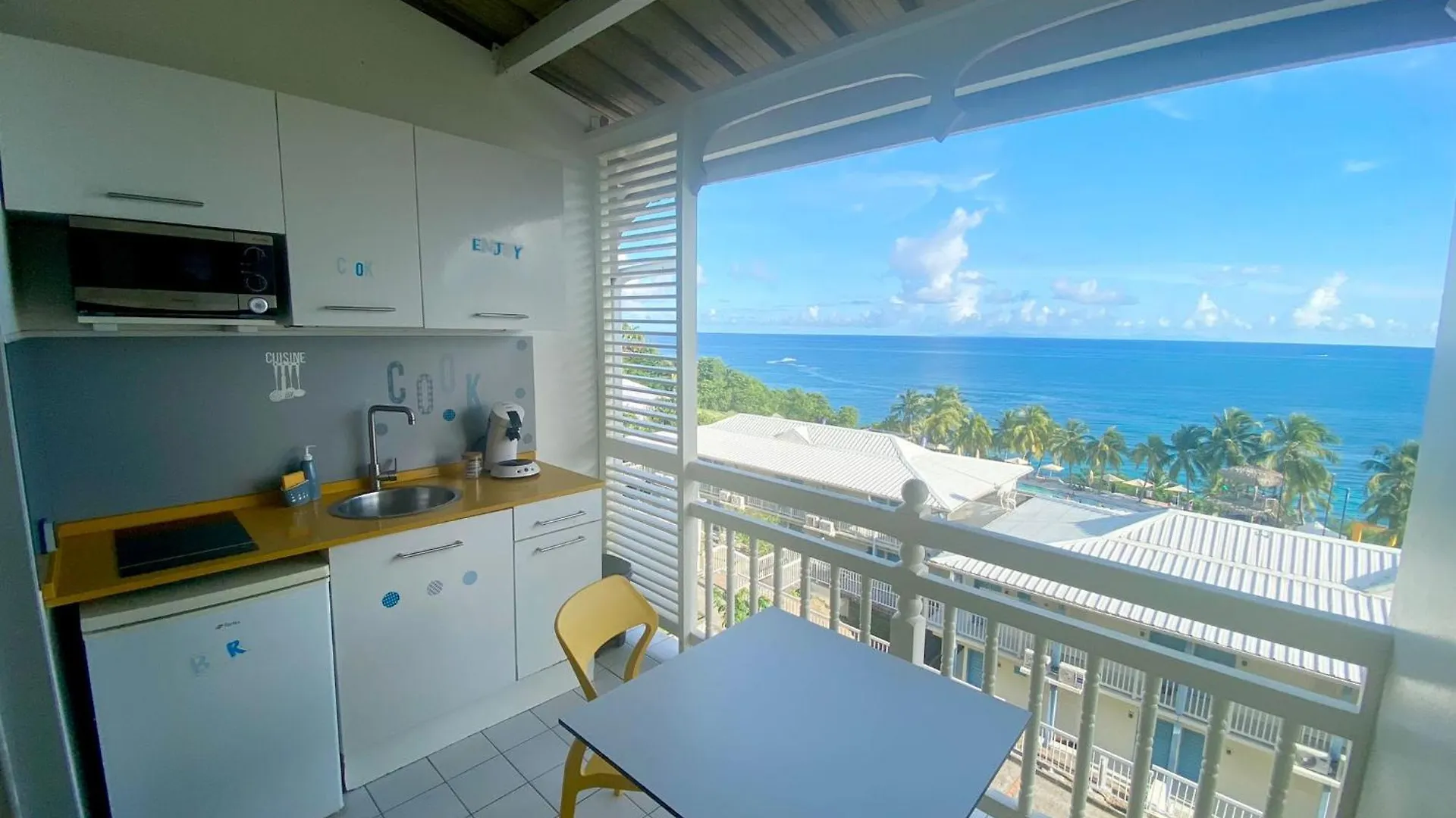 Ti Studio Coquet Vue Mer 180 Degres Face Diamant, Piscine De Standing Le Diamant Apartment